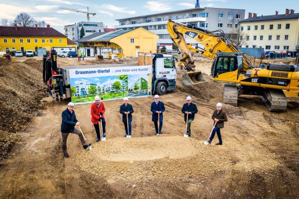 Beim Spatenstich zum Graumannviertel